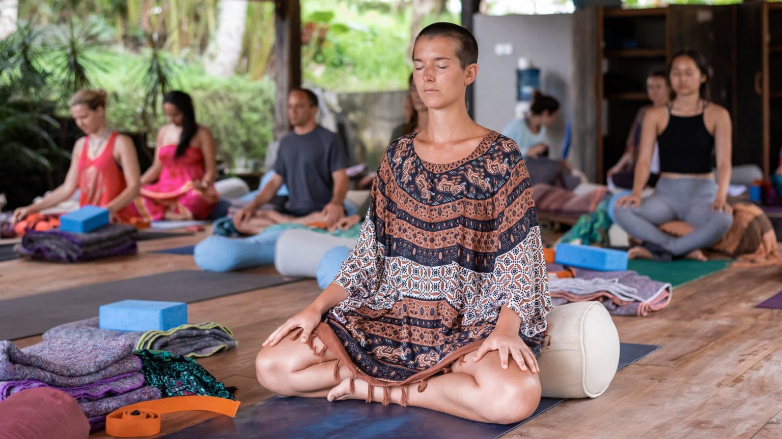 Meditation Teacher Training in Bali with Zuna Yoga Yoga Alliance certified as a 300 Hour YTT