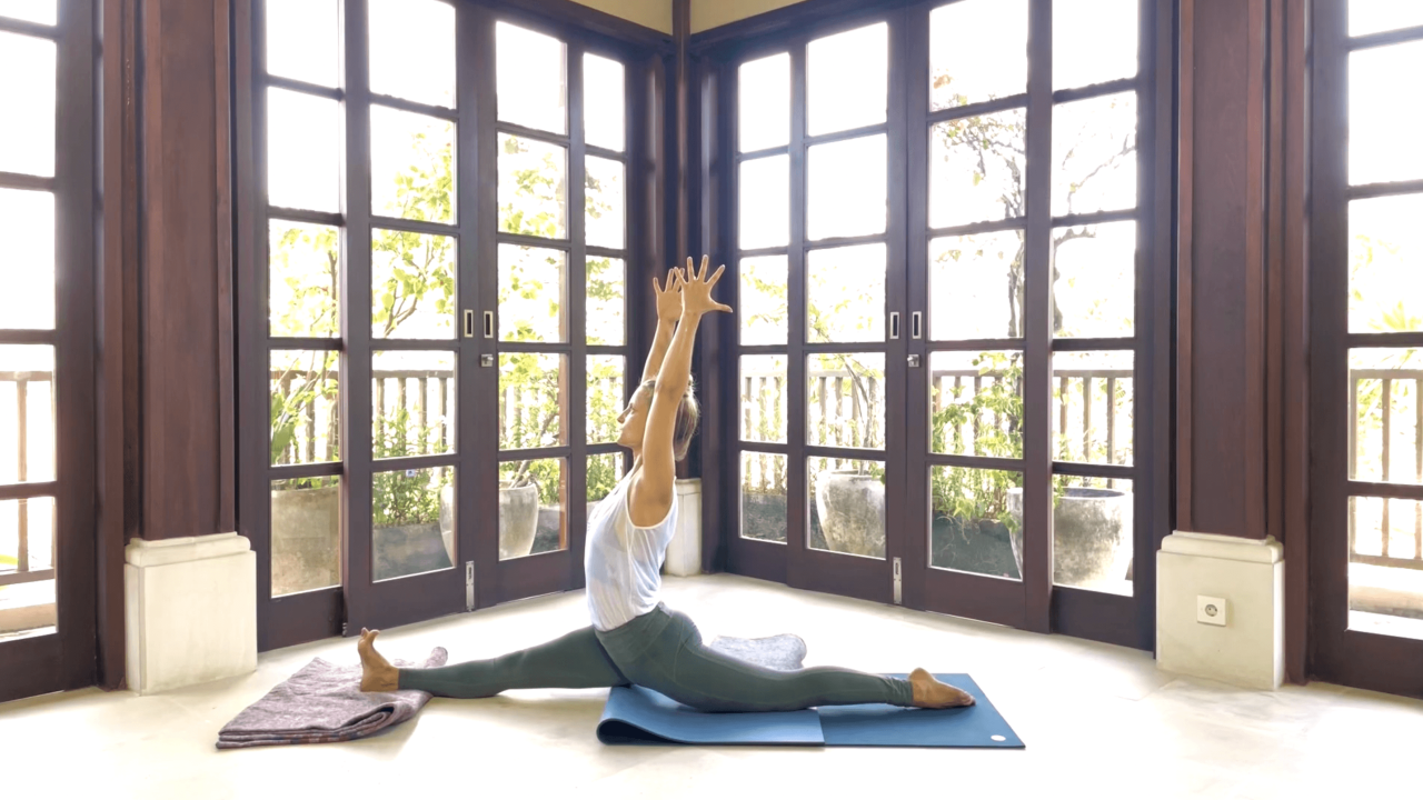 hanumanasana